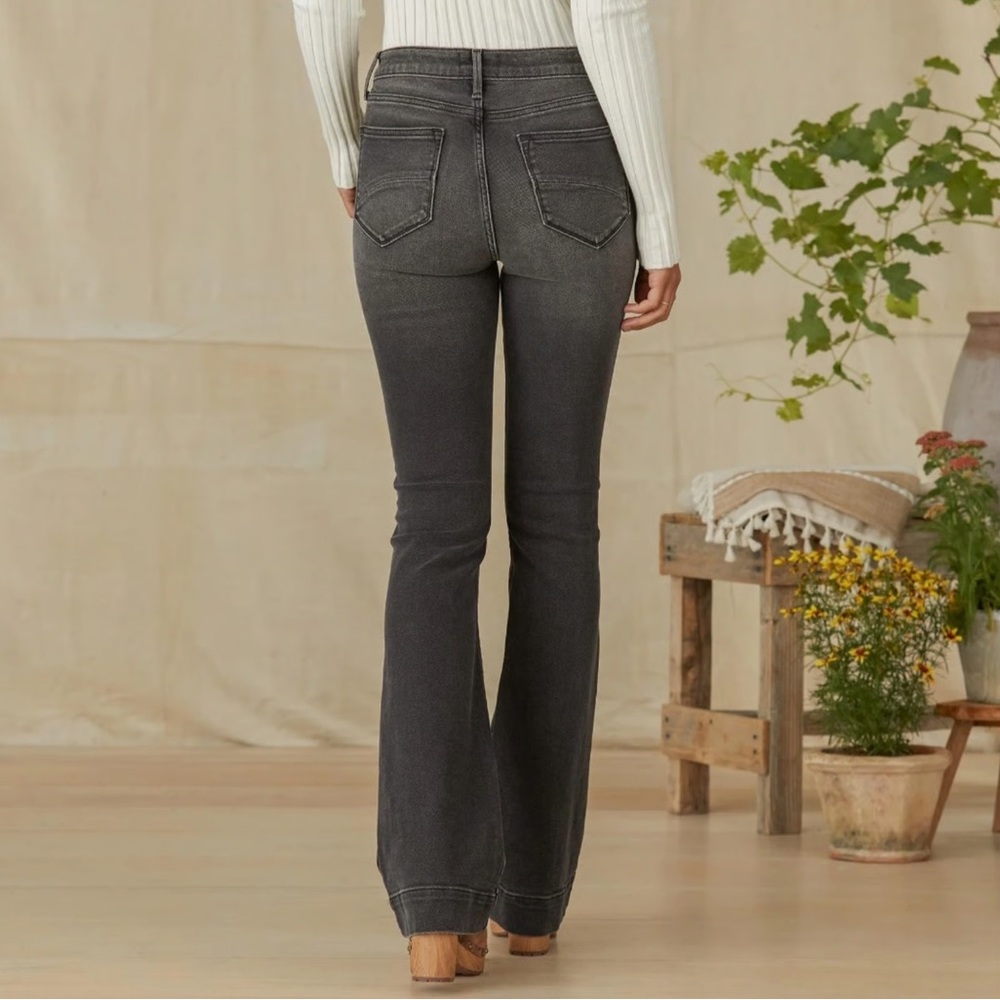 Driftwood Wyatt Classic Flare Jeans Dark Night 31x32 - Picture 2 of 7